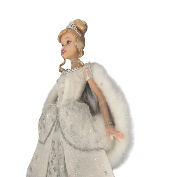 Disney Cinderella Holiday Princess Doll Special Edition 2004 - Picture 2 of 8